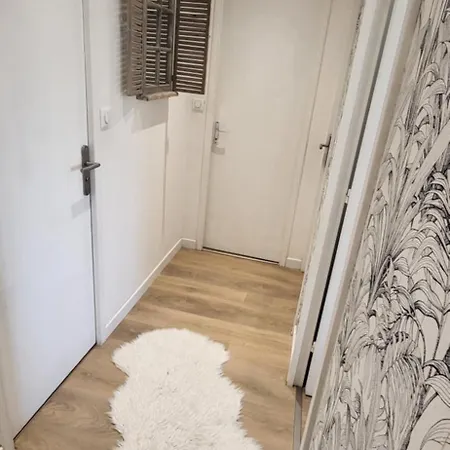 Large 2-room Like A Cocoon Apartment